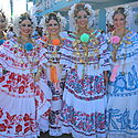 Desfile de las Mil Polleras