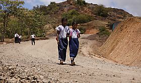 Meduca verifica avances en proyectos de infraestructura en la comarca Ngbe Bugl