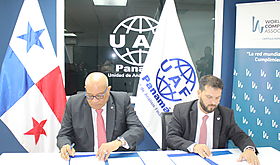 UAF Panam firma convenio de cooperacin con world compliance association