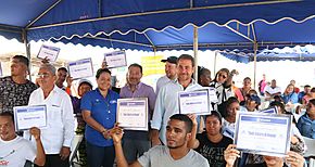 MIVIOT entrega Bono Solidario en La Chorrera