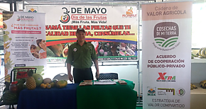  Supermercados Xtra particip con el proyecto Cosechas de Mi Tierra en la Feria de David