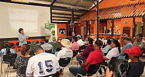 Capacitan a productores de provincias centrales y Panam Oeste