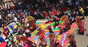 Santeos celebran el Corpus Christi