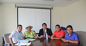 Dirigentes de la Comarca NgbeBugl reunidos con el Secretario General del MOP