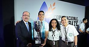 Panam Oeste gana el Concurso Nacional de Debate