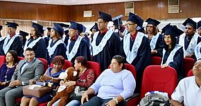 Viceministro de Seguridad Pblica participa en graduacin del proyecto educativo de la Fundacin Jess Luz de Oportunidad y el CBL San Miguelito