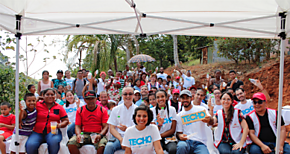 TECHO y Fundacin TRENCO inician construccin de casa comunal con botellas