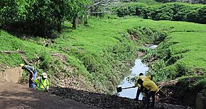 Trabajos en drenajes pluviales y mantenimiento vial en Ancn