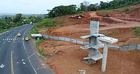 Avanza construccin de los puentes peatonales en Coln