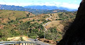 Carretera San FelixHato Culantro Hato Piln una va en la Comarca Ngbe Bugl