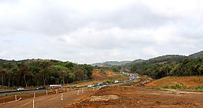 Proyecto de Ampliacin a 8 carriles del tramo Puente de Las Amricas  Arraijn avanza con trabajos de movimiento de tierra