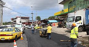 Se colocan 80 toneladas de asfalto en San Miguelito y Panam Norte