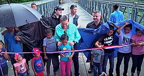 MOP entrega nuevo puente sobre La quebrada Mateo 1 en Palmas Bellas de Coln