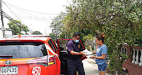 Bomberos de Panam Oeste reparten medicinas