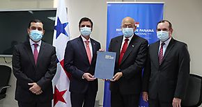 Firman diferimiento de obligaciones de la Lnea 2 del Metro