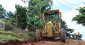 Mejoran calles internas de Las Amazonas y Quebrada Bonita en Coln 