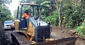  MOP atiende puntos crticos en caminos de produccin de Bugaba