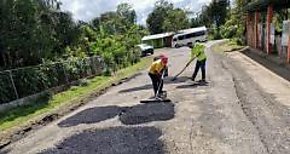 Avanzan trabajos de mantenimiento vial en el distrito de Macaracas