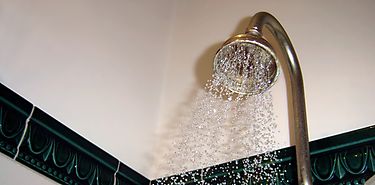 Consejos de la OMS para ducharse correctamente