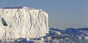 Vuelos sobre mar de Groenlandia demuestran ritmo del desgaste glaciar