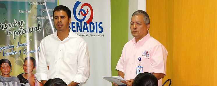 Gobernador Mndez participa en entrega de subsidios del programa Famiempresas del SENADIS