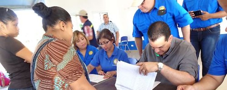 Trabajadores agrcolas y bananeros bocatoreos reciben bono alimentario de productividad