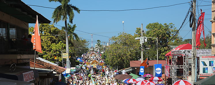 Desfile de Las Mil Polleras en Las Tablas