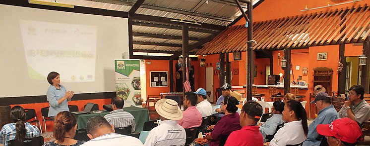 Capacitan a productores de provincias centrales y Panam Oeste