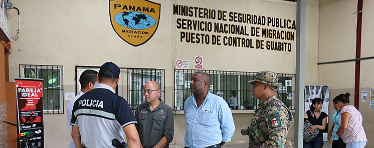 Him se rene con autoridades locales de isla Coln Bocas del Toro