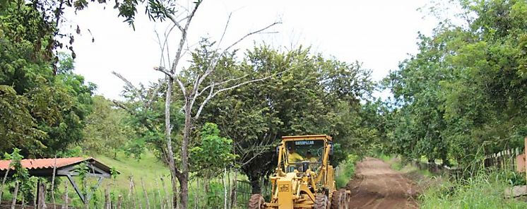 Reunin de homologacin para el proyecto de rehabilitacin de caminos rurales en Pes