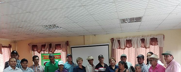 Conversatorio con productores de frijoles en Veraguas 