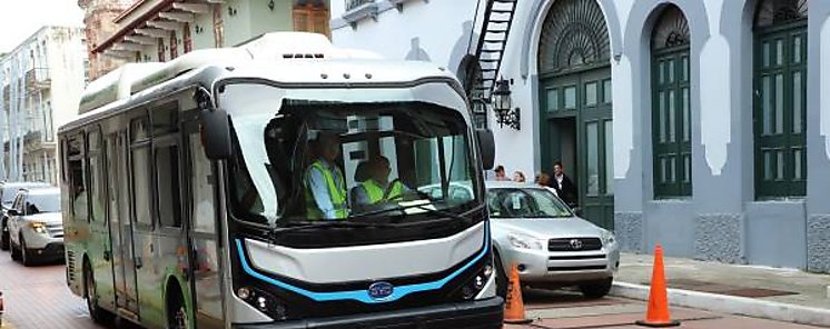 Alcalda de Panam y MiBus inician Movilidad Elctrica al Casco Antiguo