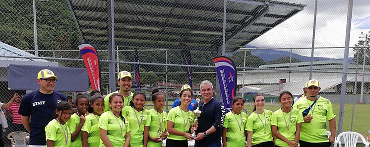 Panam City y Coln campeones del nacional de Hockey sobre Csped