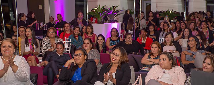 Marriott FemPunch de mujeres para mujeres