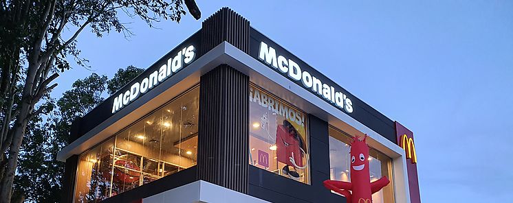 McDonalds contina con su plan de expansin y abre las puertas en la Avenida Justo Arosemena