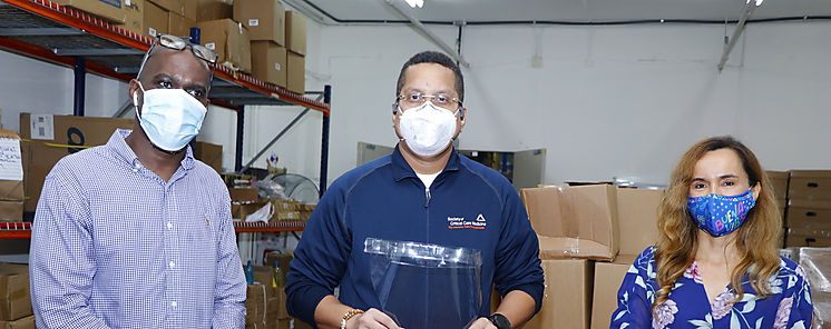 Cervecera Nacional entrega mscaras sanitarias al personal de salud elaboradas con plstico 100 reciclado