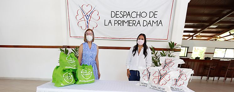 Fundacin CocaCola dona vveres para familias panameas necesitadas