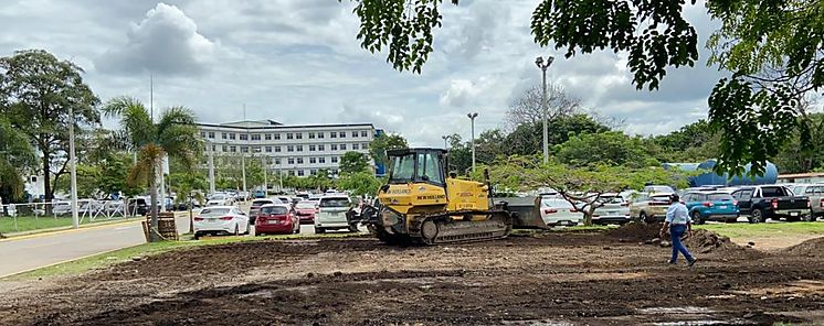 Preparan terreno para hospital campaa COVID19 en David