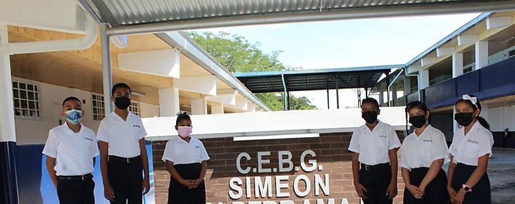 Comunidad educativa de Churub tiene una nueva y moderna escuela