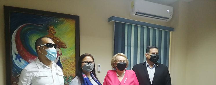 Directora Nacional de SENADIS Visita la UNACHI