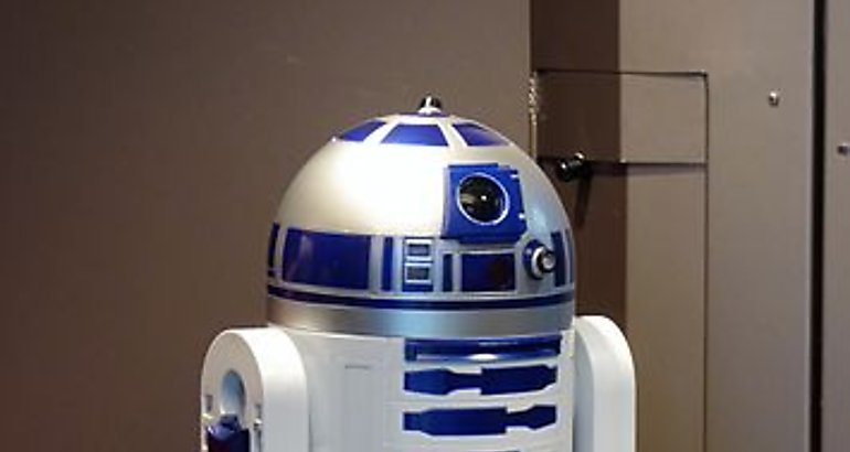 R2_D2