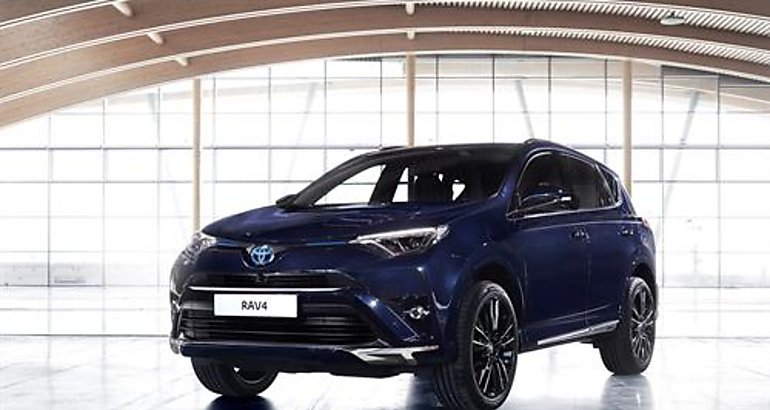 Toyota RAV4 Hybrid Sapphire