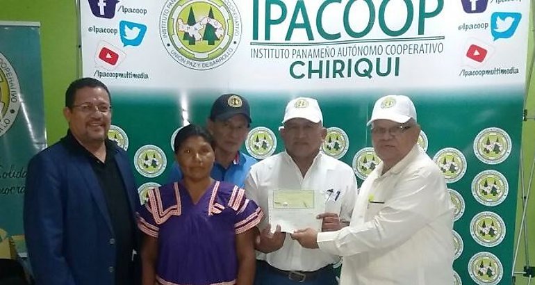 IPACOOP entrega ayuda  a Gnobe