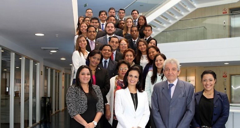 Carrera Diplomtica y Consular