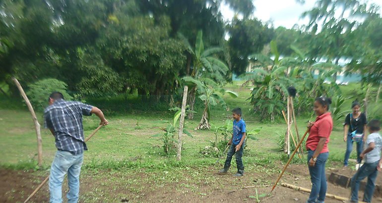 Escuela La Bonga Huerto Escolar