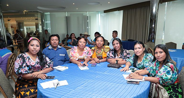 Mujeres indigenas