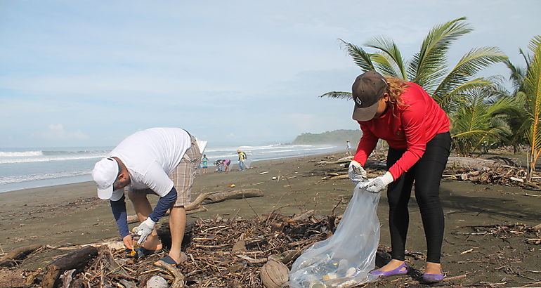 Limpieza de Playa en Veraguas 