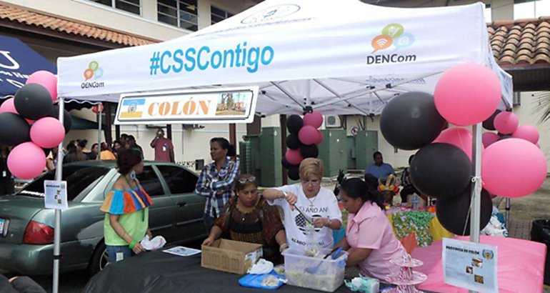 CSS contigo realiza venta de comidas 