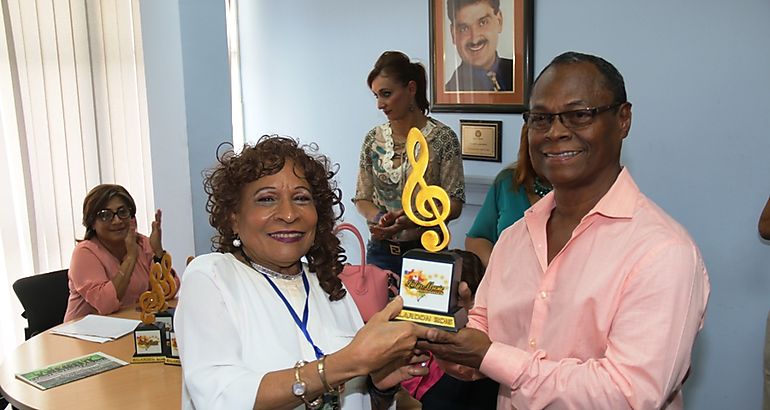  Fundacin Cultural Latinoamericano de Oro distingui a la Asamblea Nacional