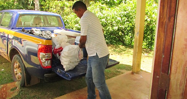 Mides entrega alimentos